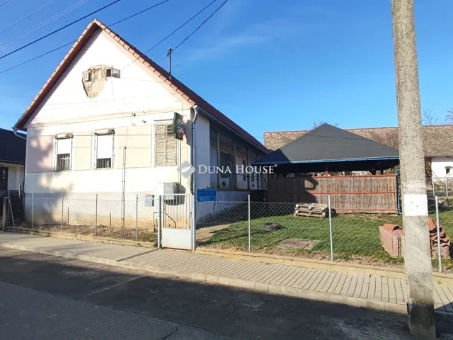 Eladó ház Kakasd 100 nm