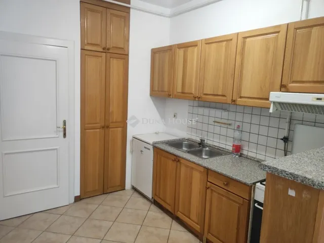 Kiadó lakás Pécs 48 nm