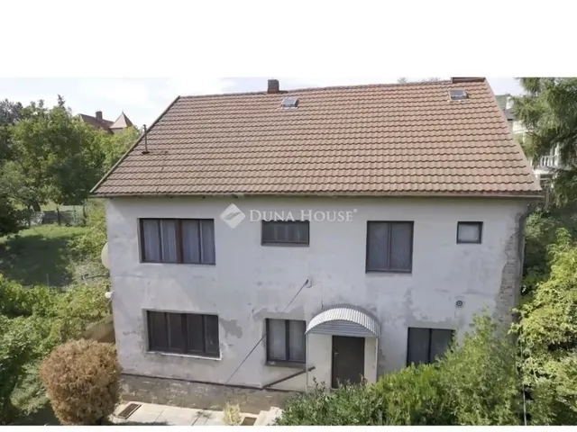Eladó ház Pécs 264 nm