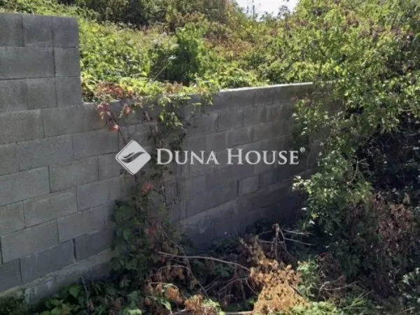 Eladó telek Pécs 1266 nm