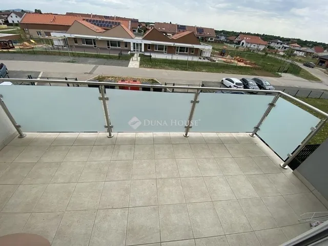 Eladó lakás Kozármisleny 85 nm