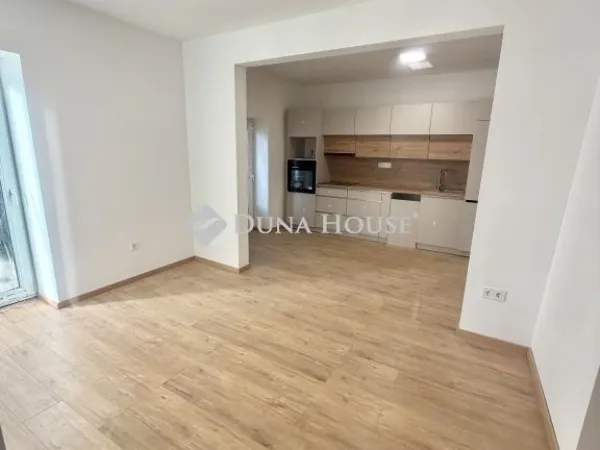 Eladó lakás Pécs 45 nm
