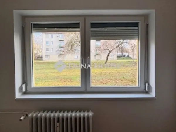 Eladó lakás Komló 43 nm