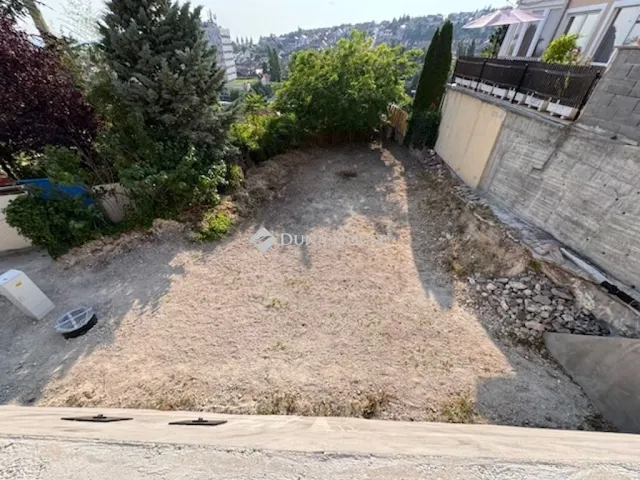 Eladó telek Pécs, Tettye 226 nm