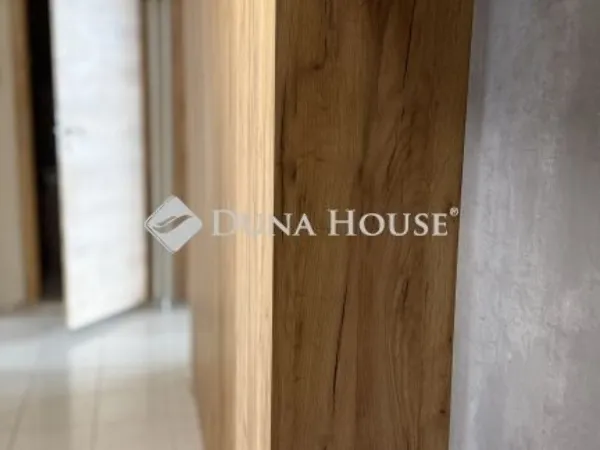 Eladó lakás Pécs 68 nm