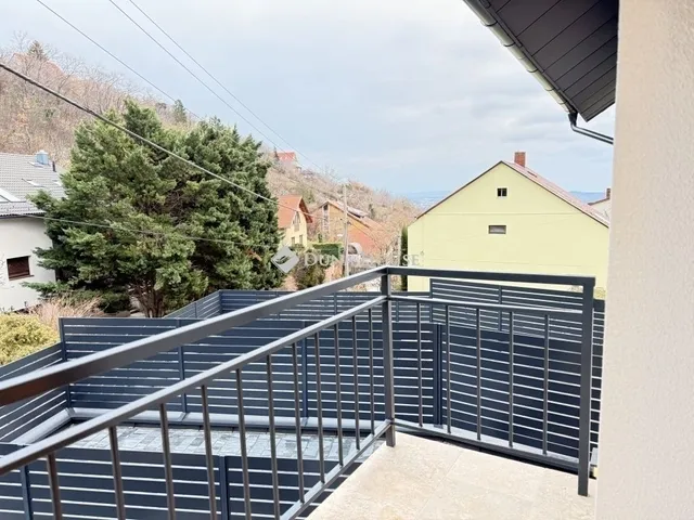 Eladó lakás Pécs 77 nm