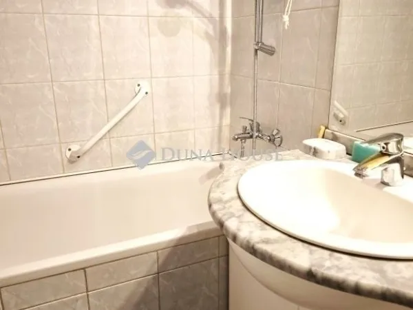 Eladó lakás Pécs 63 nm