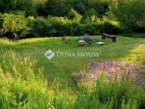 Eladó telek Pécs 5312 nm