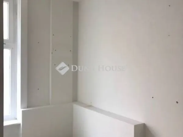 Kiadó kereskedelmi és ipari ingatlan Pécs 29 nm