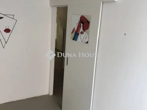 Kiadó kereskedelmi és ipari ingatlan Pécs 29 nm