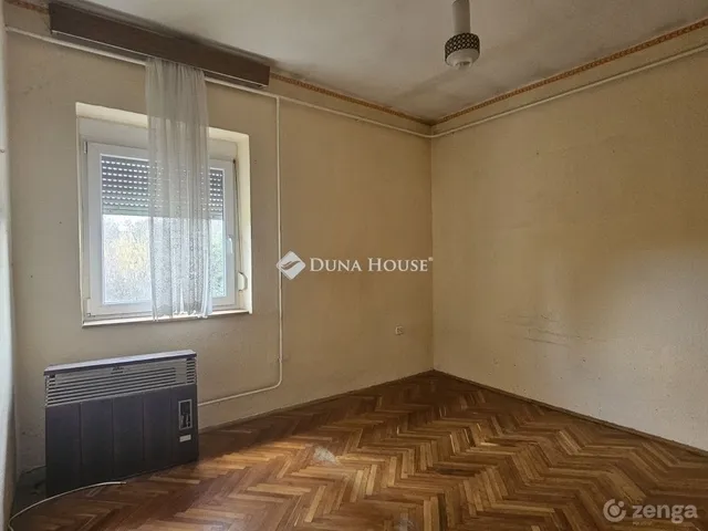 Eladó ház Pécs 180 nm