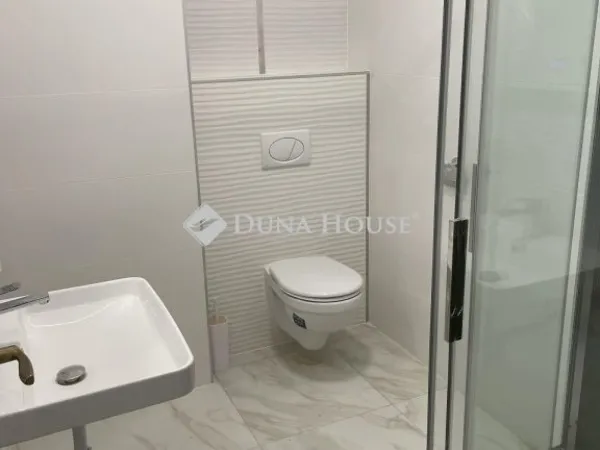 Eladó lakás Pécs 64 nm