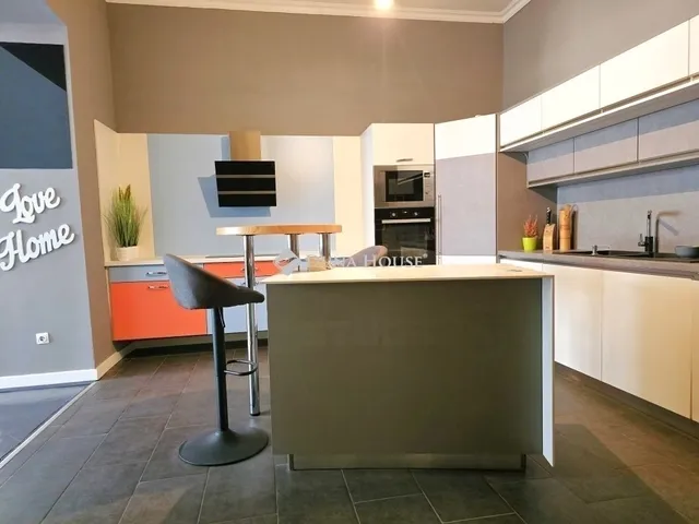 Eladó lakás Pécs 120 nm