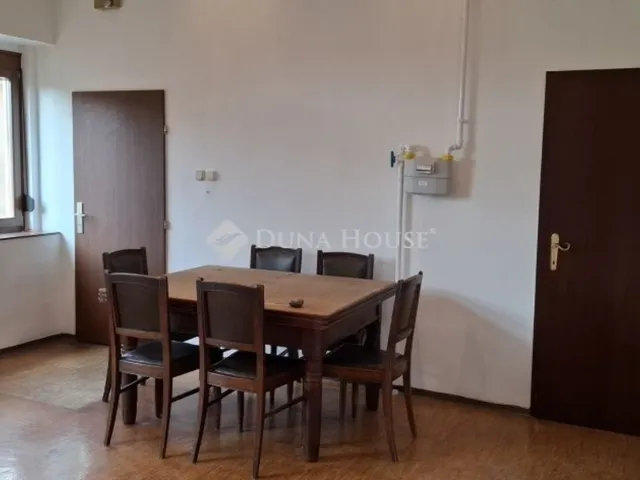 Eladó lakás Pécs 70 nm