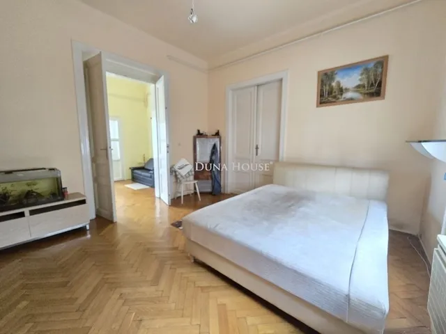 Eladó ház Pécs 190 nm