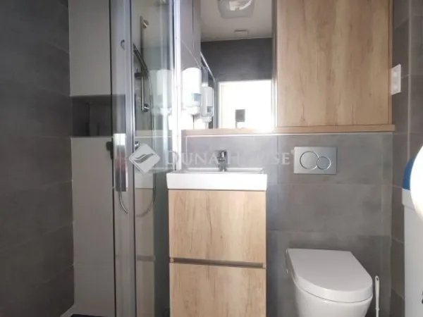 Kiadó lakás Pécs, Egyetemváros 53 nm