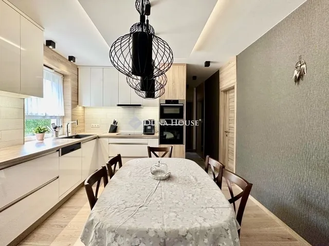 Eladó ház Kozármisleny 200 nm