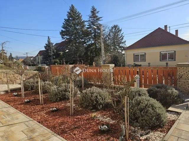 Eladó ház Pécs 215 nm