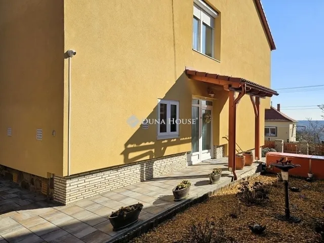 Eladó ház Pécs 215 nm