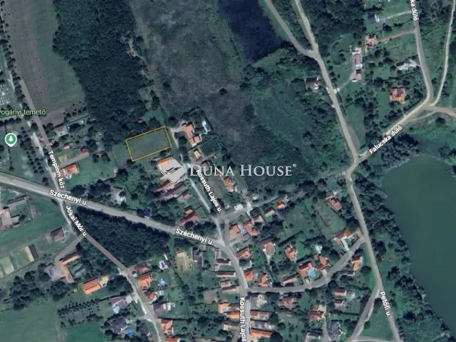 Eladó telek Pogány 2400 nm