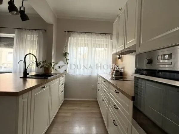 Eladó lakás Pécs 101 nm