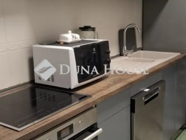 Eladó lakás Pécs 74 nm