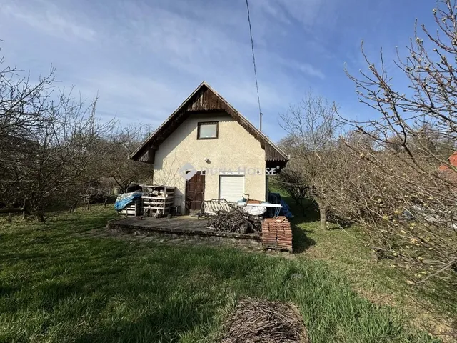 Eladó telek Pécs 1183 nm