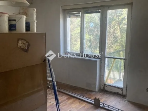 Eladó lakás Komló 51 nm