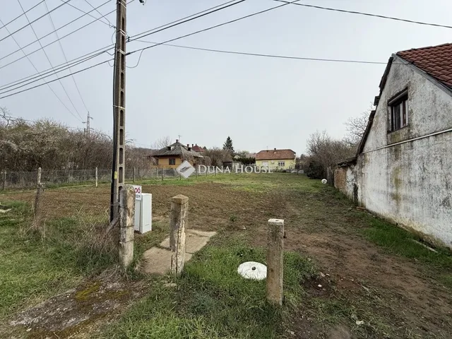 Eladó telek Pécs, Somogy 671 nm