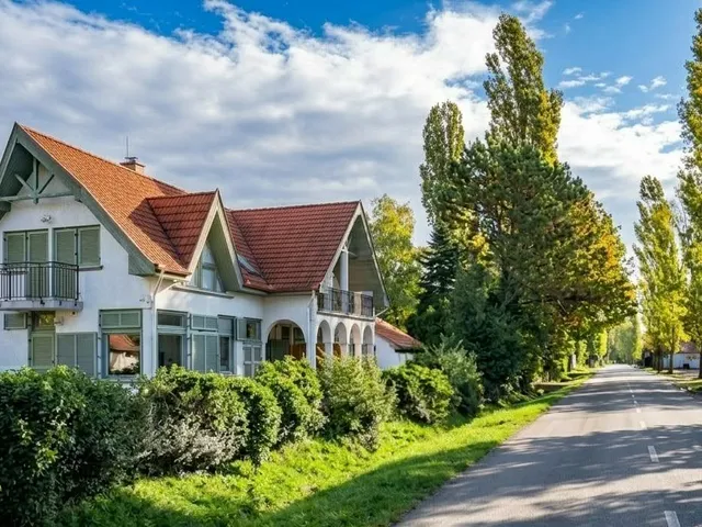 Eladó ház Szigliget 212 nm