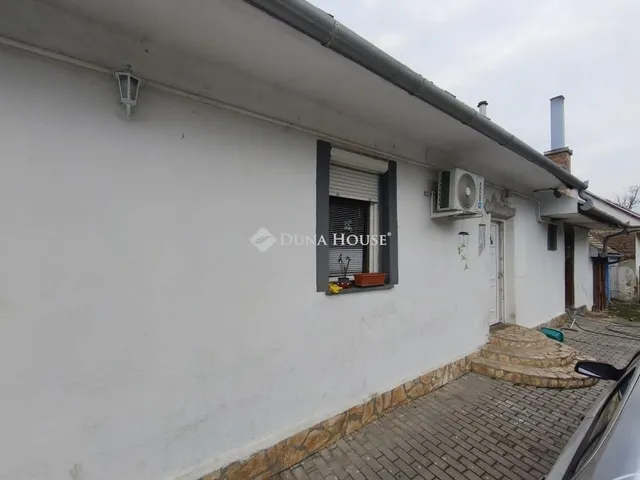 Eladó ház Újpetre 100 nm
