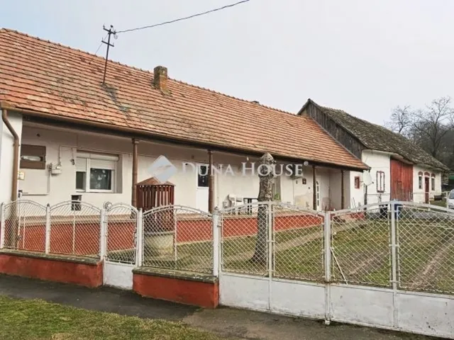 Eladó ház Geresdlak 90 nm