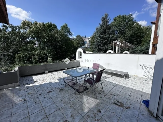 Eladó lakás Pécs 230 nm