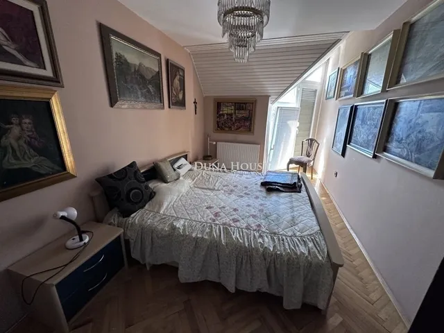 Eladó lakás Pécs 230 nm