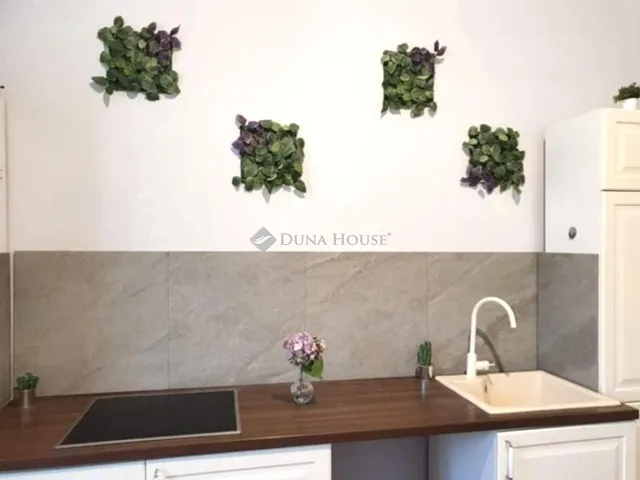 Eladó lakás Pécs 63 nm