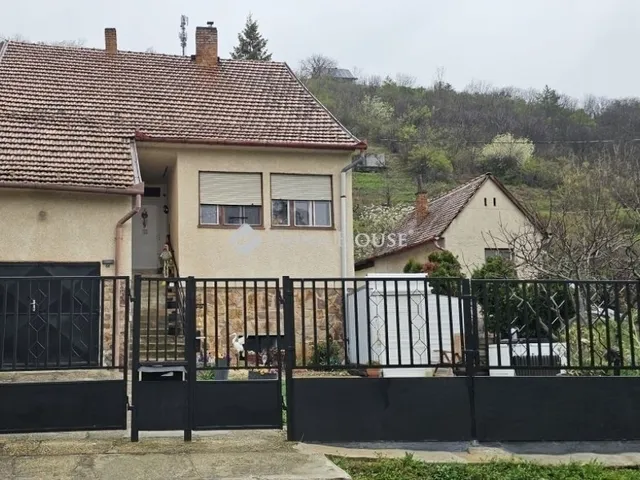 Eladó ház Pécs 99 nm