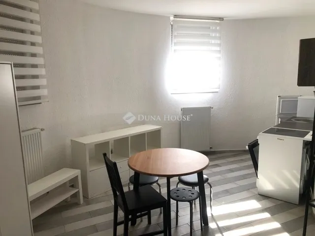 Eladó lakás Pécs 41 nm
