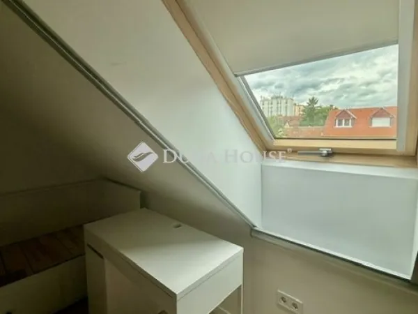 Eladó lakás Pécs 89 nm