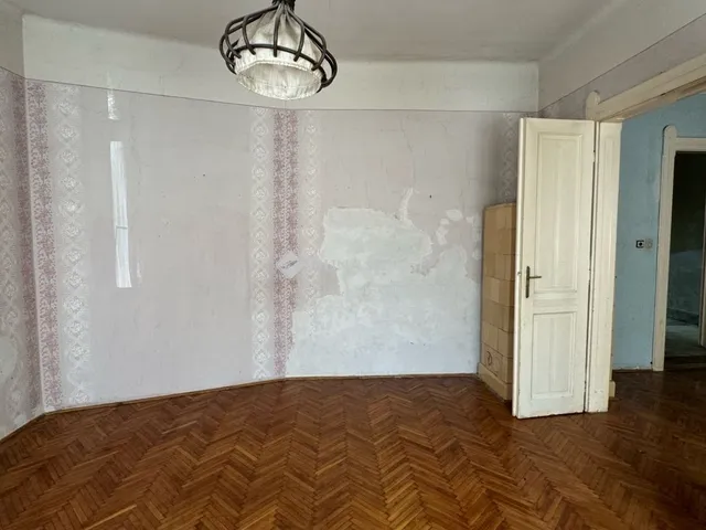 Eladó lakás Pécs 88 nm