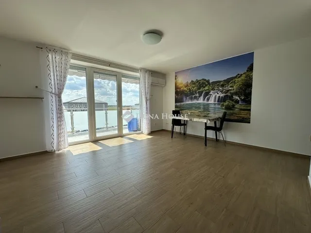 Eladó lakás Kozármisleny 78 nm