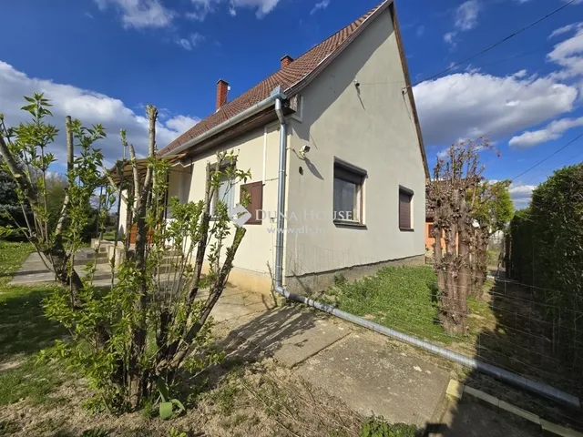 Eladó ház Botykapeterd 98 nm