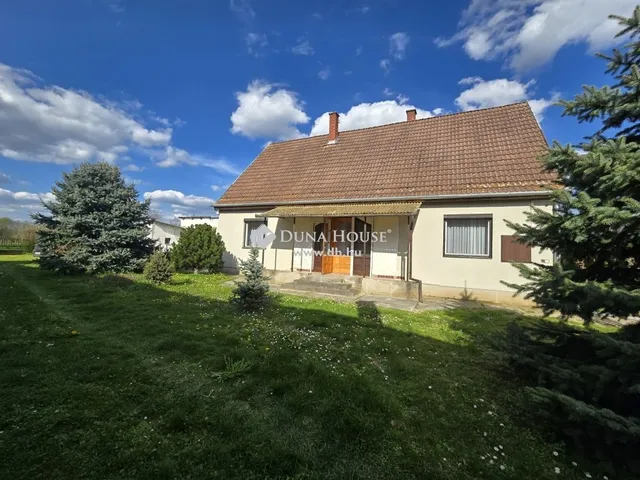 Eladó ház Botykapeterd 98 nm
