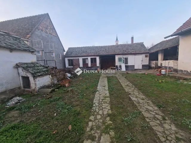Eladó ház Lánycsók 96 nm