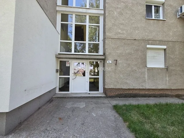 Eladó lakás Pécs 67 nm