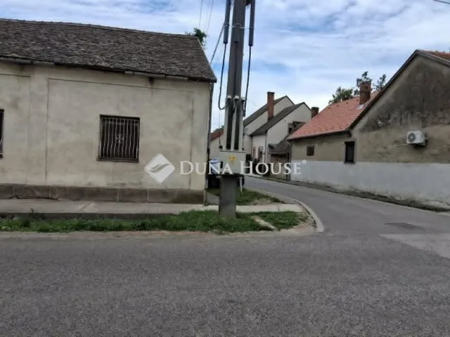 Eladó ház Szentlőrinc 58 nm