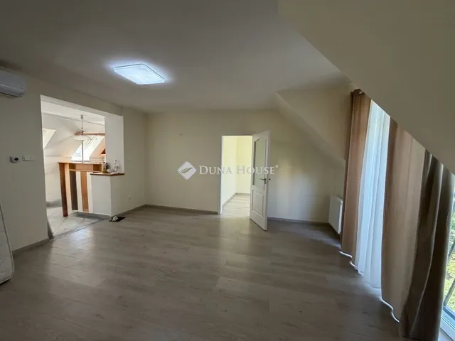 Eladó lakás Pécs 91 nm
