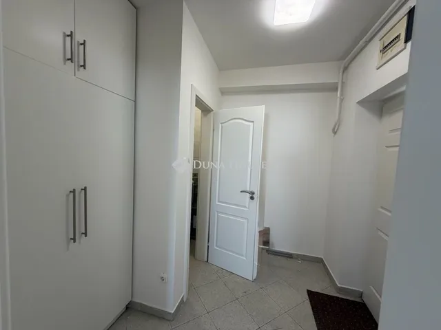 Eladó lakás Pécs 91 nm