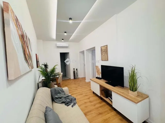 Eladó lakás Pécs 68 nm