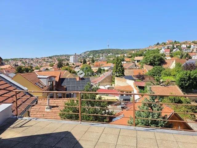 Kiadó lakás Pécs 94 nm