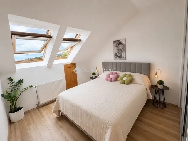 Eladó lakás Pécs 106 nm